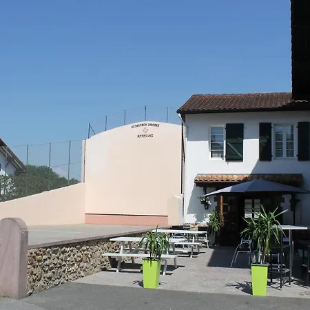 爱库伊尼亚酒店 2* Lasse (Pyrenees-Atlantiques)